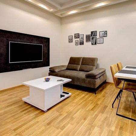 מוסטר Apartmani Dolina Sunca מראה חיצוני תמונה